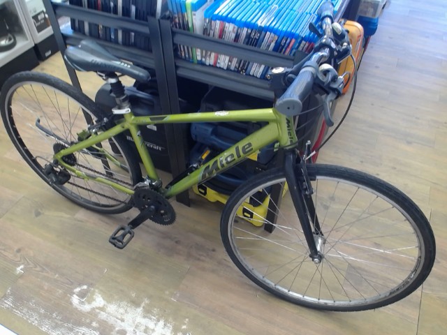Velo de montagne vert