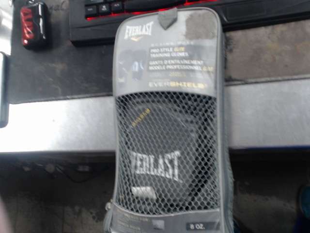 Gant de boxe 8oz