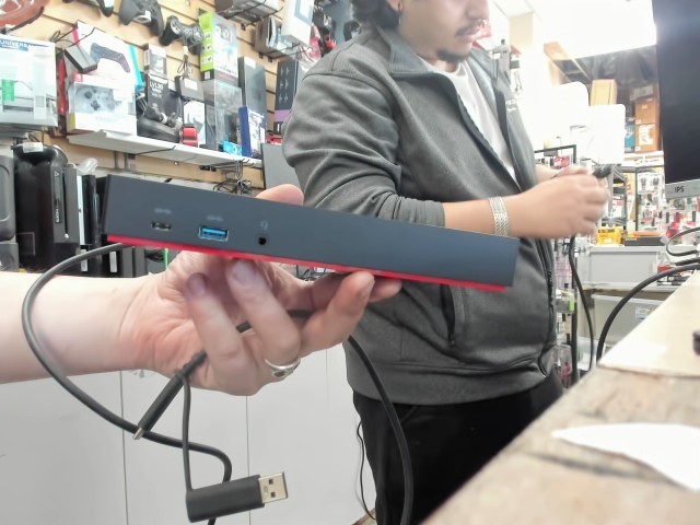 Docking station