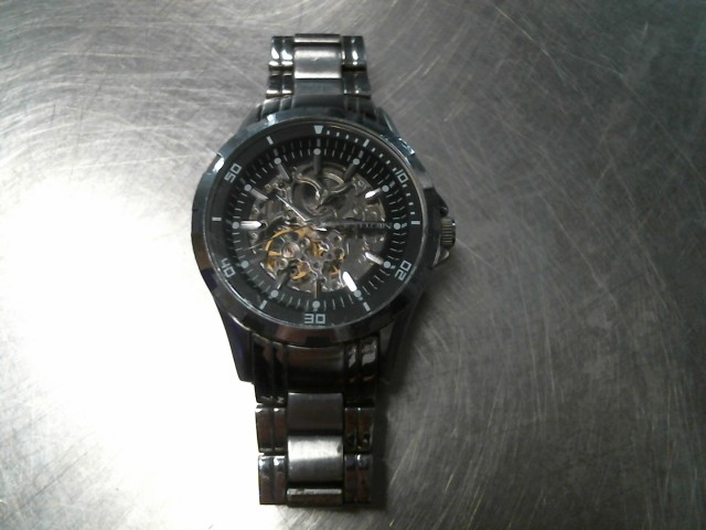 Montre automatique skeleton