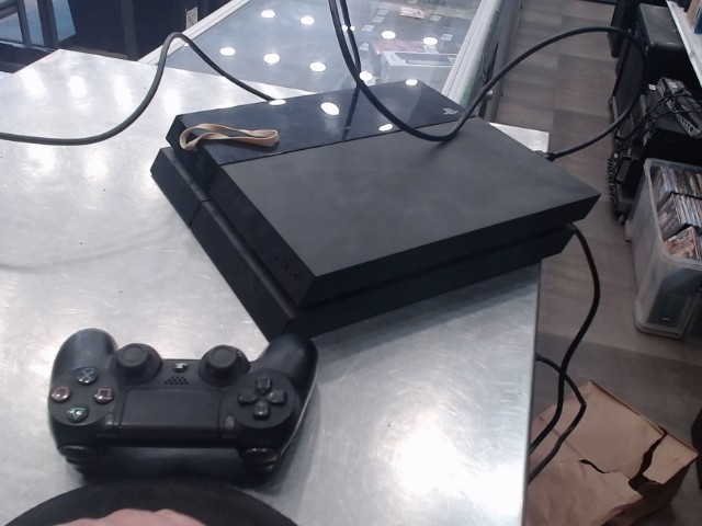 Console ps4 2tb+power no hdmi no charg