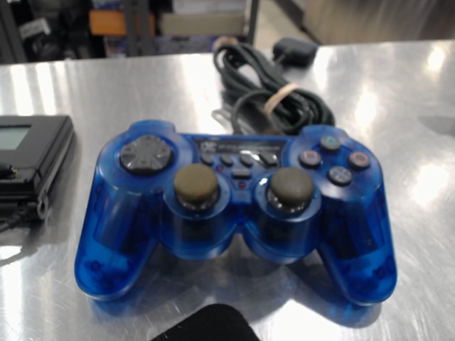 Manette fake