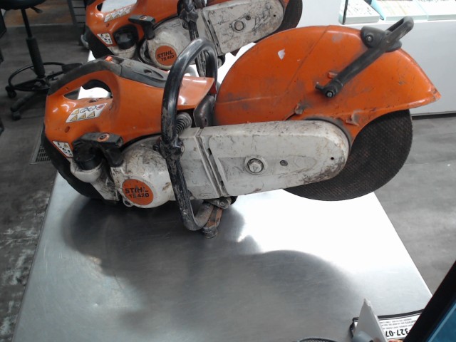 Decoupeuse thermique stihl