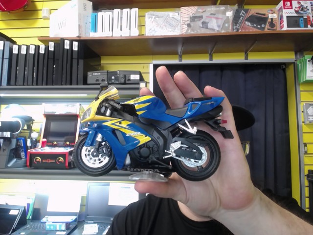 Moto miniature honda bleu/jaune