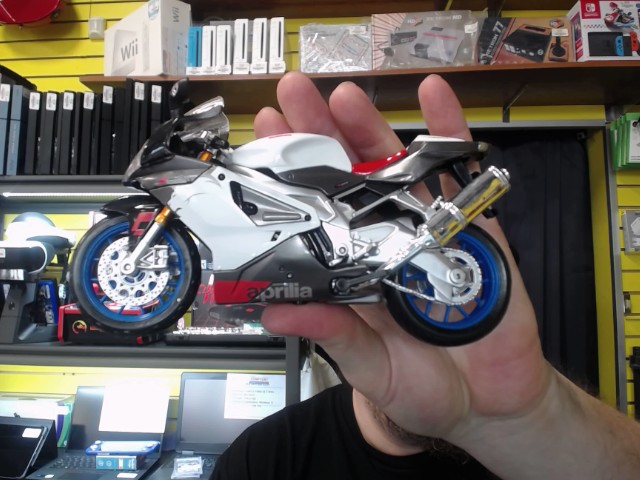 Moto miniature aprilia blanc/gris