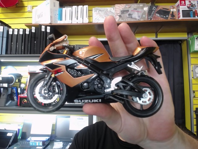 Moto suzuki miniature noir/cuivre