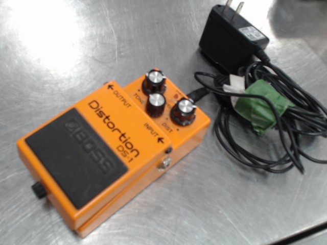 Pedale guitare distortion+fils