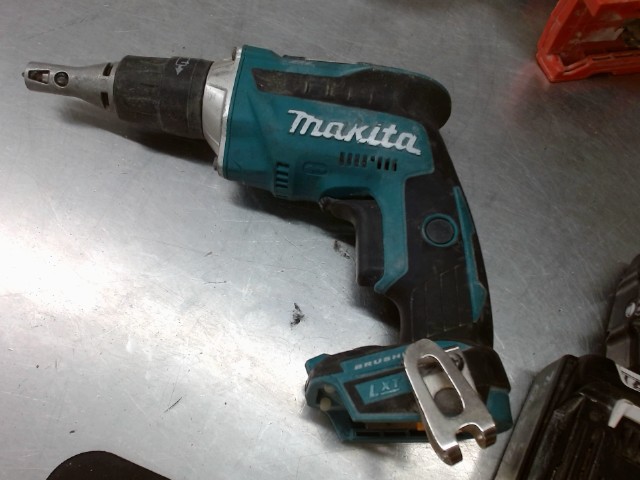 Drill a jyps makita
