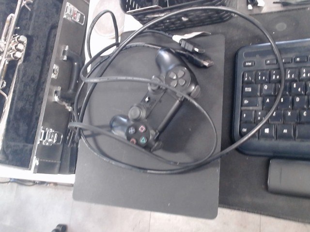 Ps4 with controller hdmi and cable black