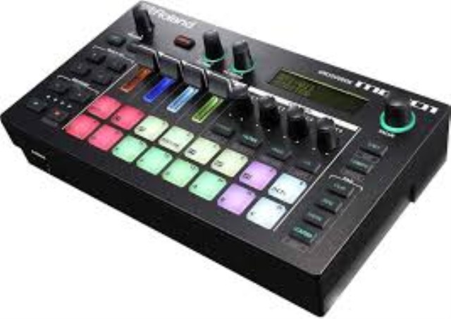 Roland groovebox mc-101
