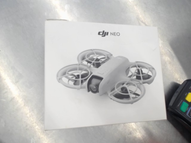 Mini drone teleguid�e avec boite