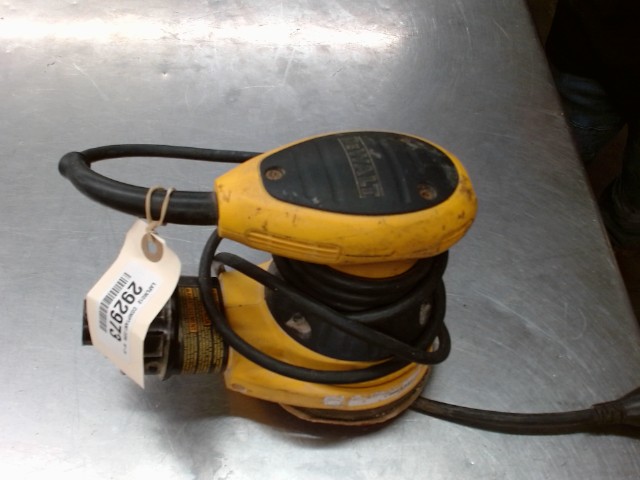Sableuse a fils dewalt