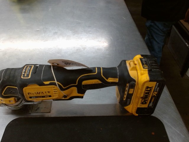Oscilateur dewalt avec batt 5ah