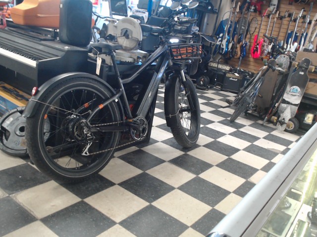 Velo fat tires electrique+ch+cl�e