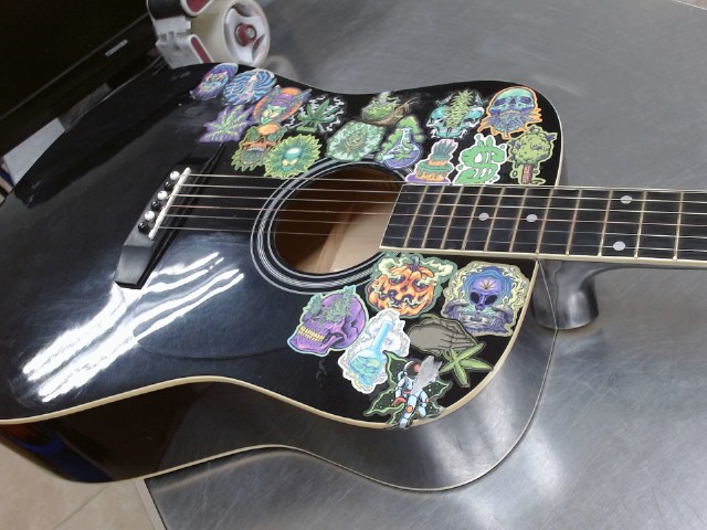 Guitare accoustic madera