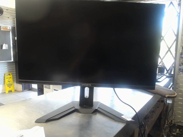 Moniteur m32u + fils