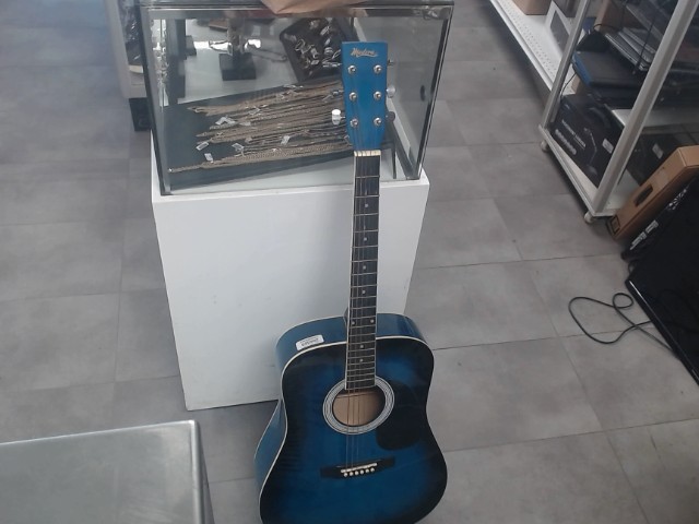 Guittar accoustique bleu