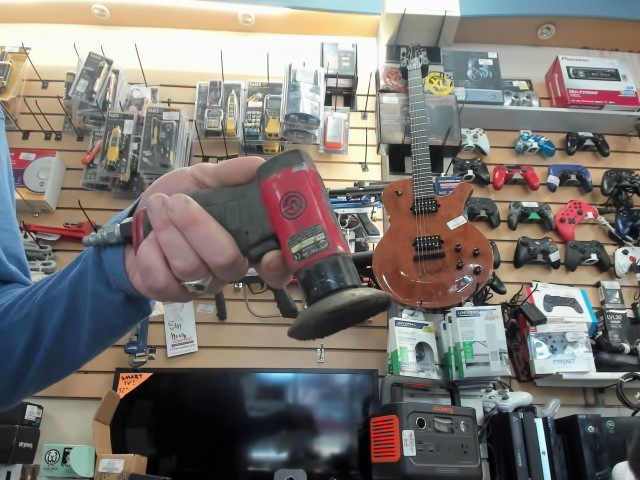 Pneumatic sander