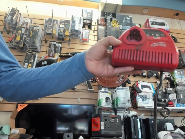 Chargeur m12