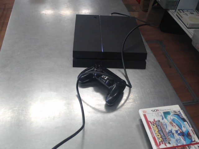 Consol ps4 1 man
