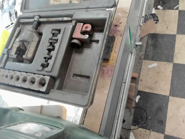 Flaring tool