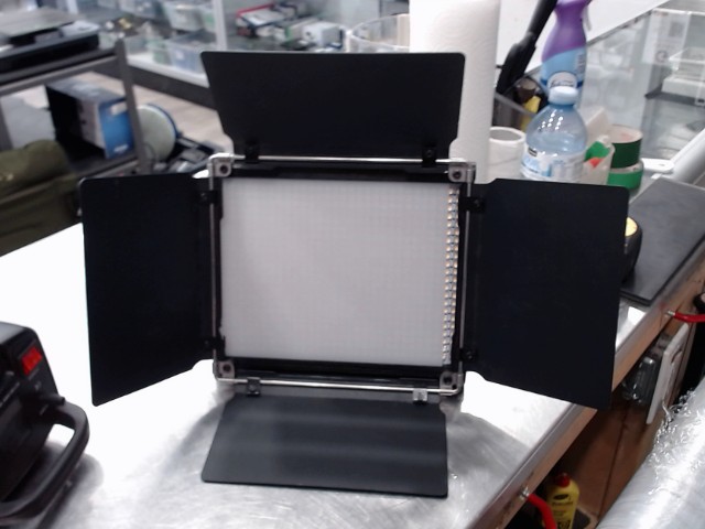 Panneau d'�clairage led 40w+fil
