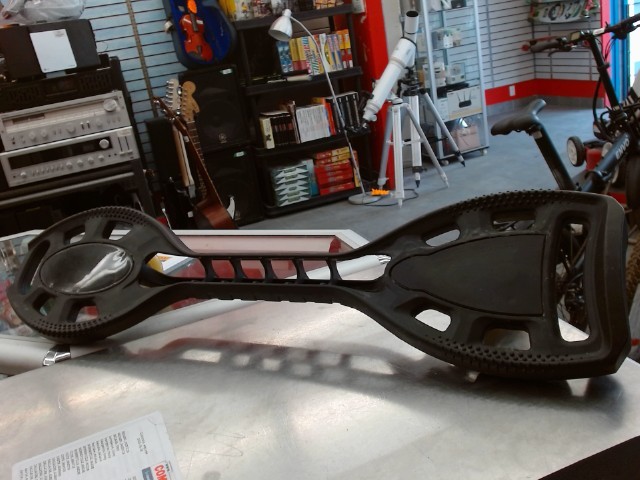 Snake skate