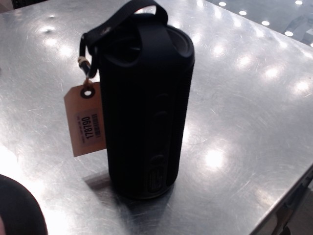 Speaker portatif noir