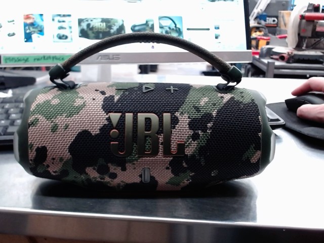 Speaker bluetooth style camo