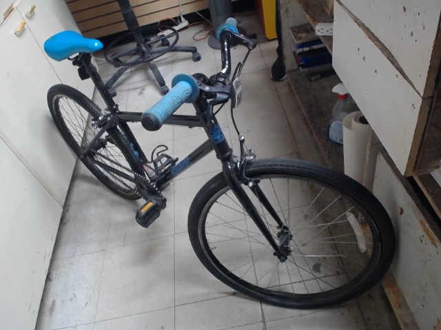 Velo montagne noir pouur enfant