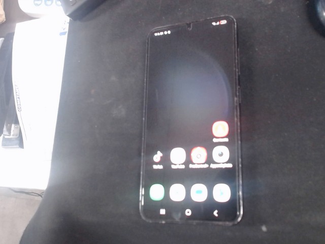 Smartphone noir 128go