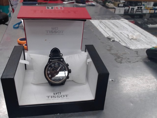 Montre tissot homme used dans la boite