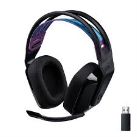 Wireless gaming headset
