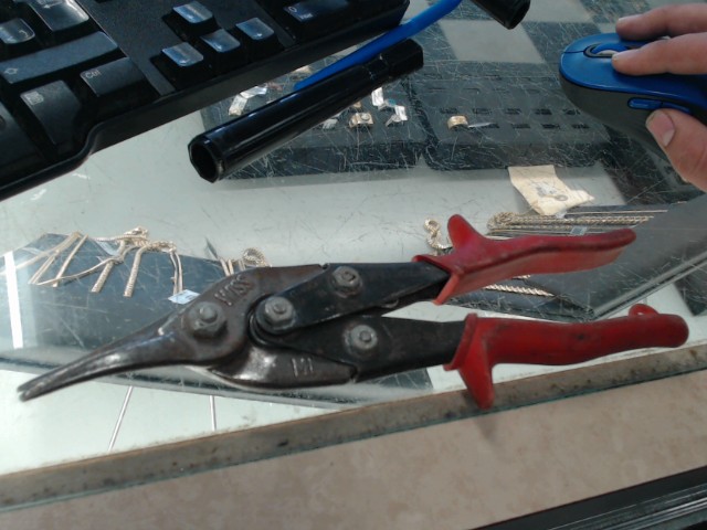 Wiss hand cutter