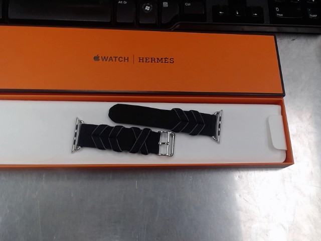 Hermes toil h band bracelet 46mm