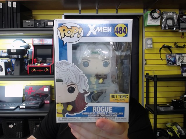 Funko pop 484 hot topic x-men