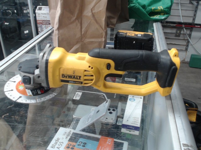 Menleuse d'angle dewalt + lame