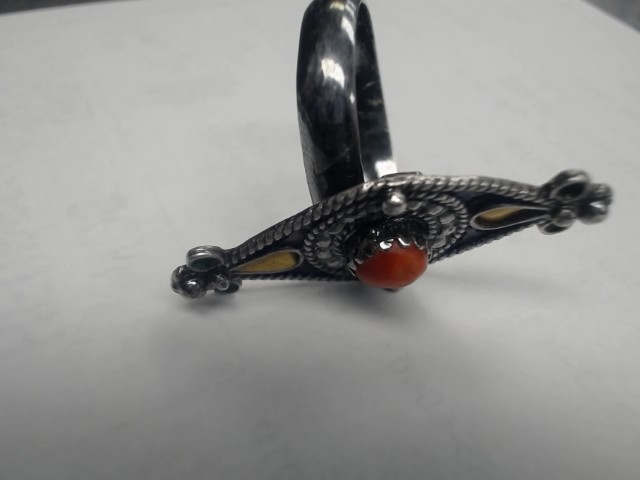 Bague en argent pierre verte royge jaune