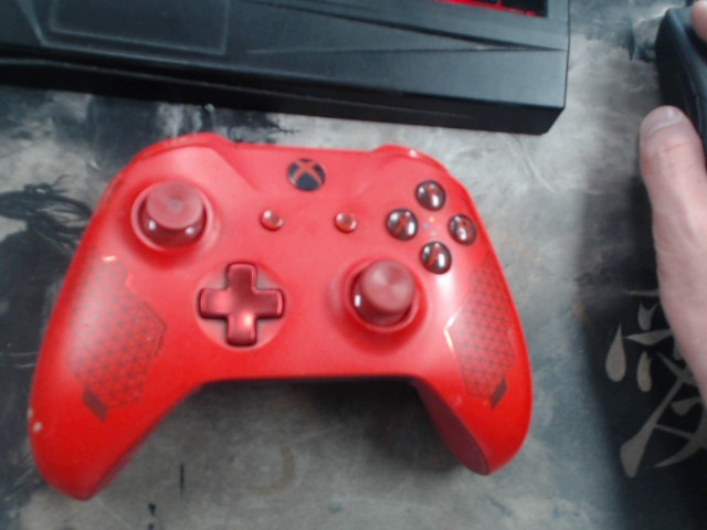 Manette xbox one rouge