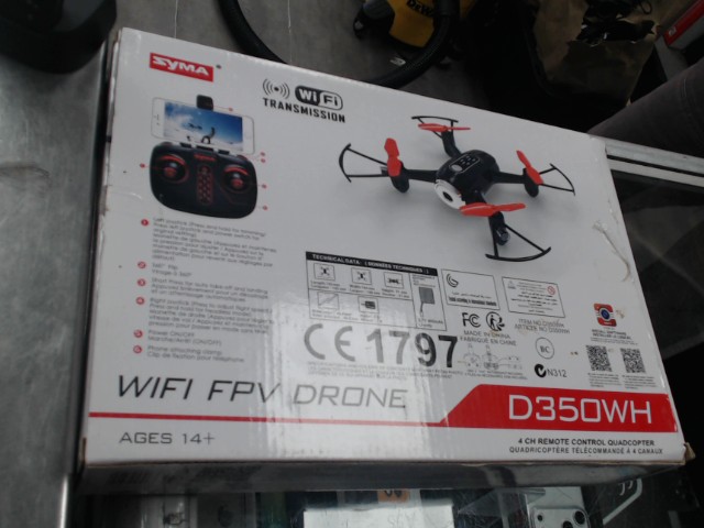 Petit drone rouge