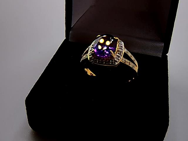 BAGUE EN OR 10KT AVEC DIAMANTS