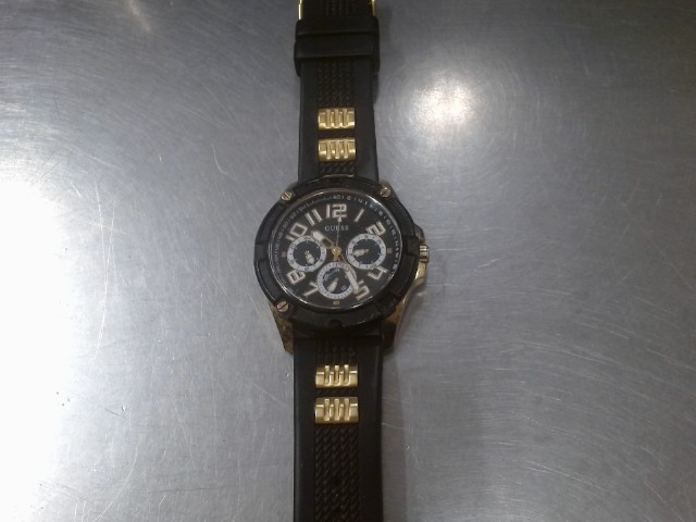 Montre couleur or/noir rubber bracelet