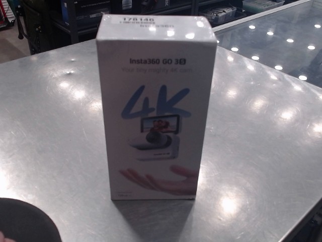 Camera + charge pod / boite