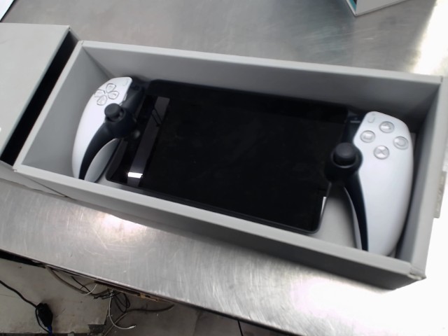 Playstation portal dans boite