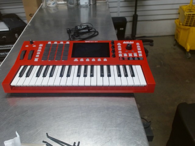 Clavier akai mpc key 37 avec fils