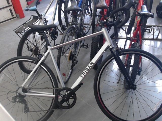 Velo de route en aluminium 7 vitesse