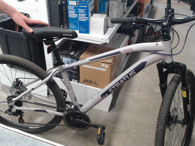 Stratus beacon hardtail mountain bike