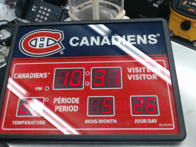 Horloge style scoreboard mtl canadiens