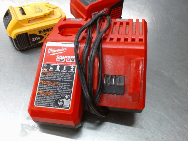 Chergeur milwaukee,m12 m18