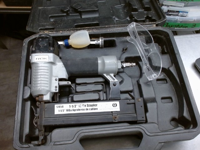 Gun a finition dans coffre
